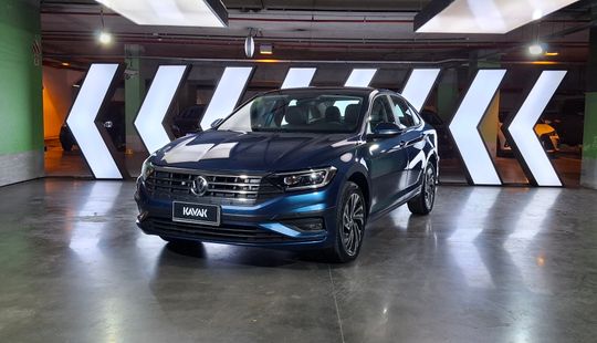 Volkswagen • Vento