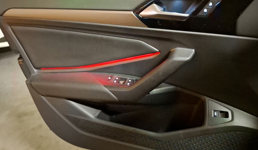 Volkswagen Vento 1.4 TSI HIGHLINE 250 AUTO Sedan 2020