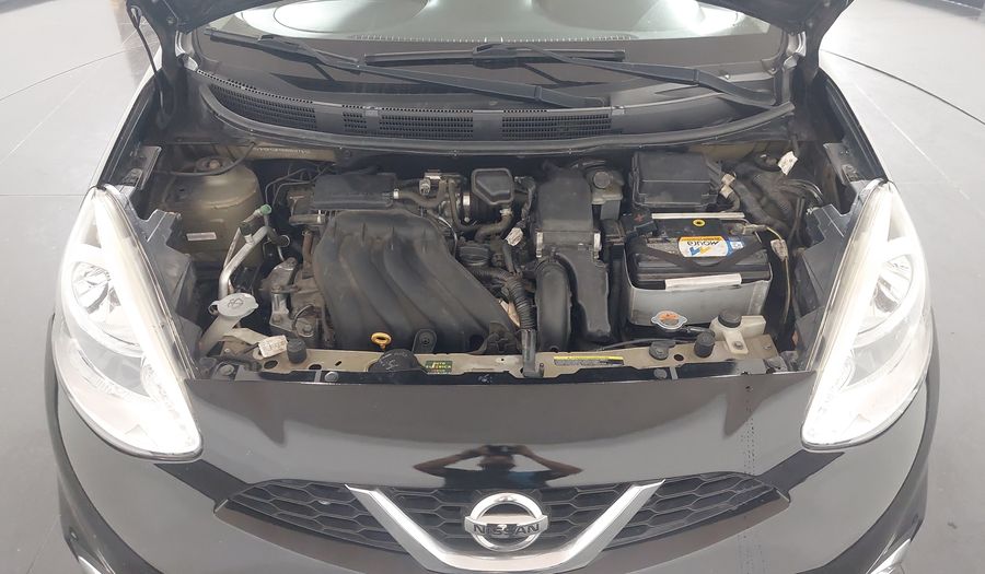 Nissan March 1.6 SV Hatchback 2017