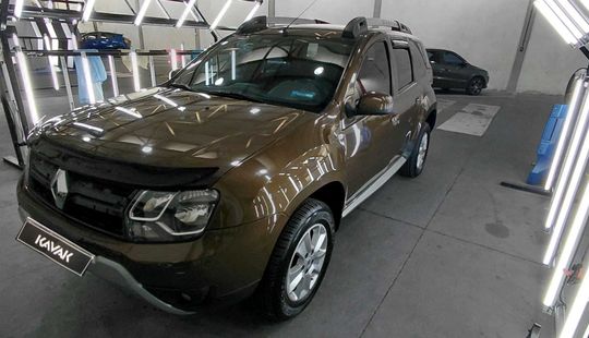 Renault • Duster