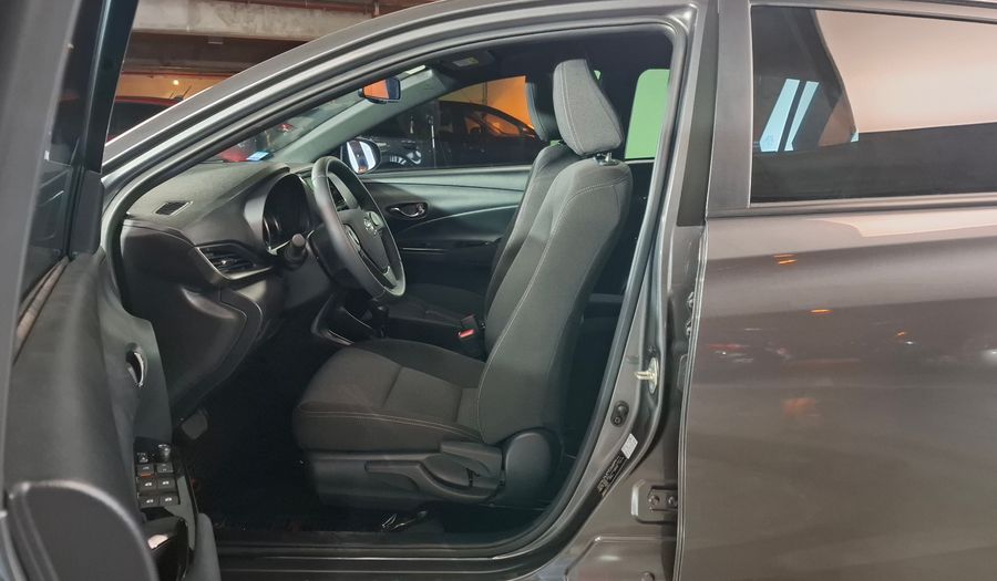 Toyota Yaris 1.5 XLS + CVT Hatchback 2025