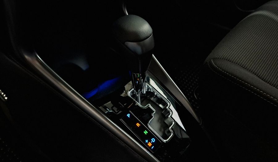 Toyota Yaris 1.5 XLS + CVT Hatchback 2025