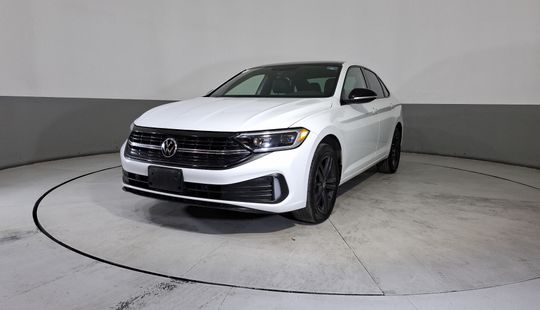 Volkswagen • Jetta