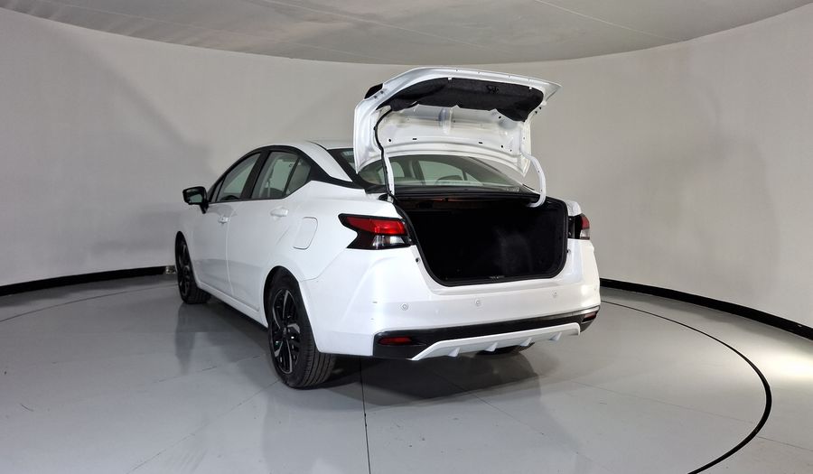 Nissan Versa 1.6 EXCLUSIVE CVT Sedan 2024