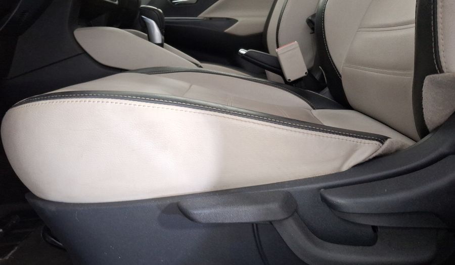 Nissan Versa 1.6 EXCLUSIVE CVT Sedan 2024