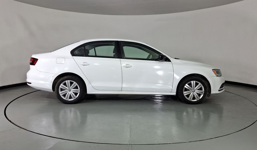Volkswagen Jetta 2.0 MT Sedan 2016