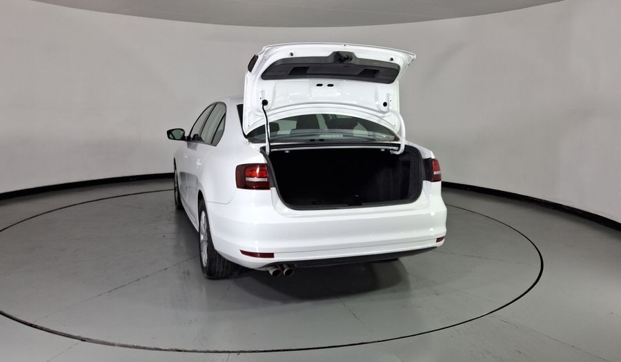 Volkswagen Jetta 2.0 MT Sedan 2016