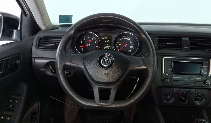 Volkswagen Jetta 2.0 MT Sedan 2016