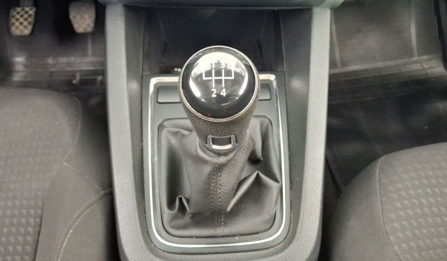 Volkswagen Jetta 2.0 MT Sedan 2016