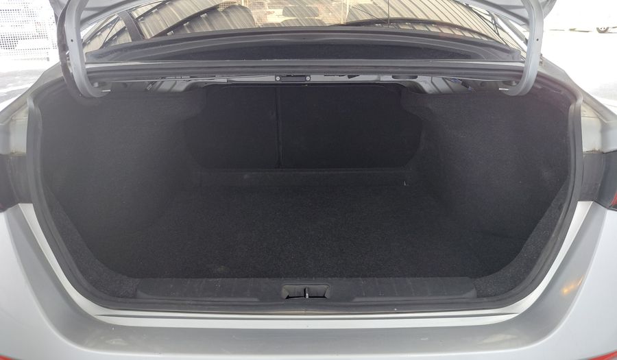 Nissan Sentra 2.0 ADVANCE Sedan 2021