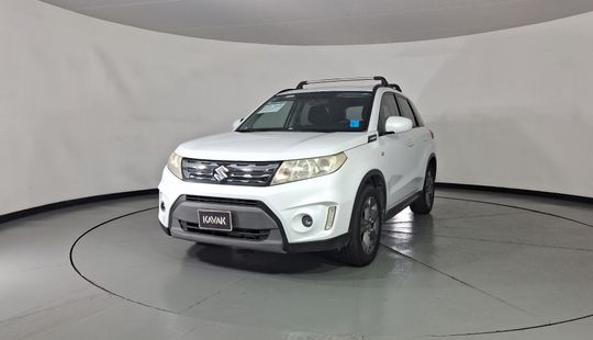 Suzuki • Vitara