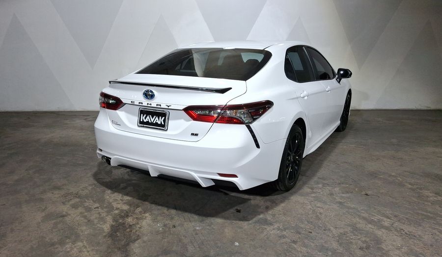 Toyota Camry 2.5 HEV SE NIGHTSHADE AUTO Sedan 2024