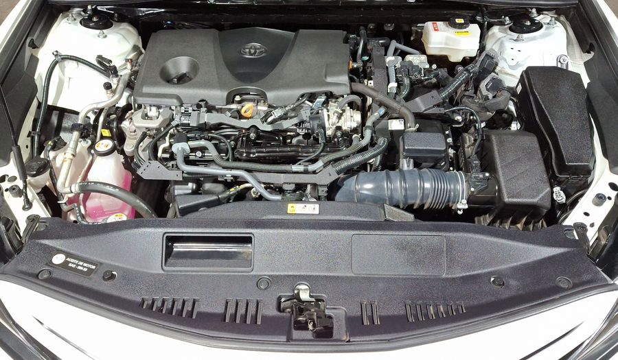Toyota Camry 2.5 HEV SE NIGHTSHADE AUTO Sedan 2024