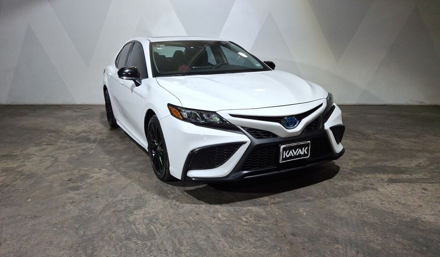 Toyota Camry 2.5 HEV SE NIGHTSHADE AUTO Sedan 2024