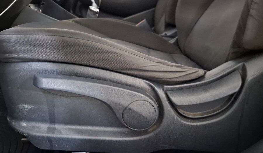 Kia Rio 1.6 LX MT Hatchback 2017