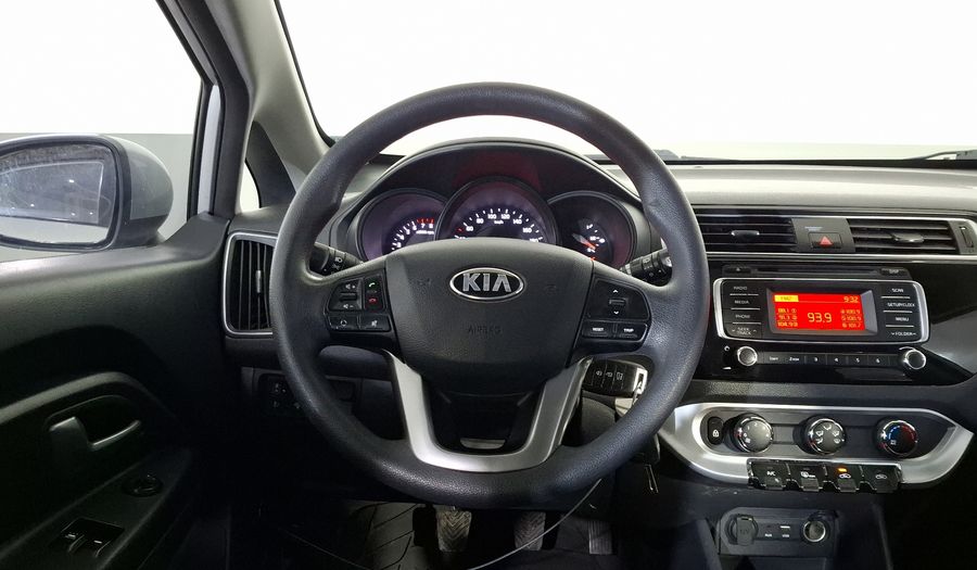Kia Rio 1.6 LX MT Hatchback 2017