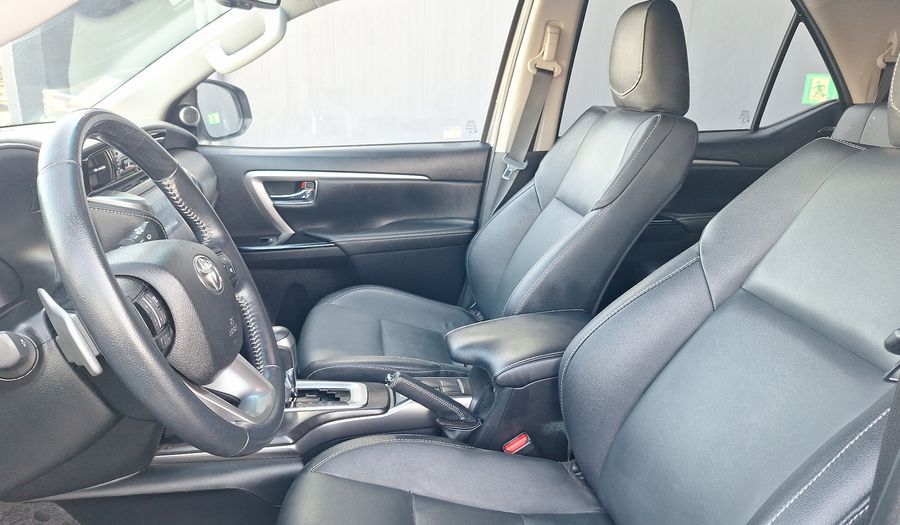 Toyota Fortuner 2.7 AUTO SRX Suv 2021