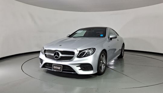 Mercedes Benz • Clase E
