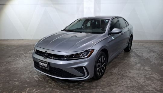 Volkswagen • Jetta