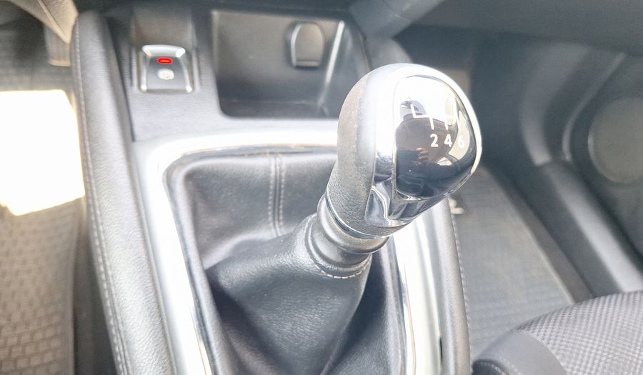 Nissan Qashqai 2.0 SENSE Hatchback 2016