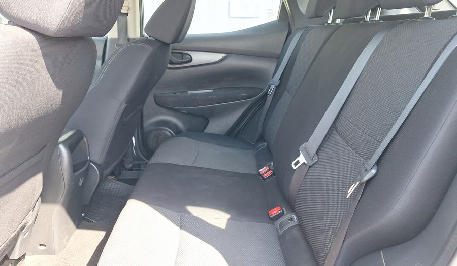 Nissan Qashqai 2.0 SENSE Hatchback 2016