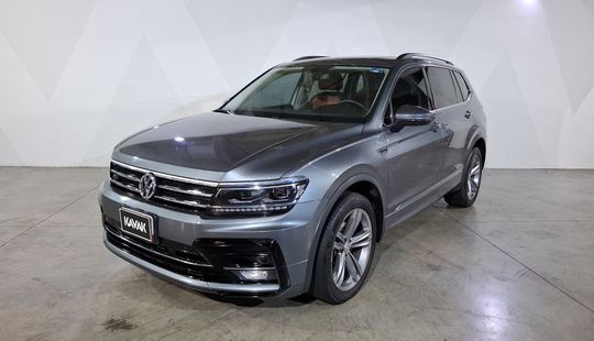 Volkswagen • Tiguan