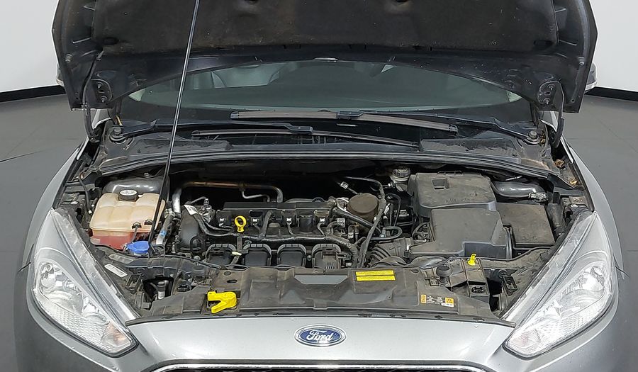 Ford Focus 2.0 SE AT Hatchback 2016