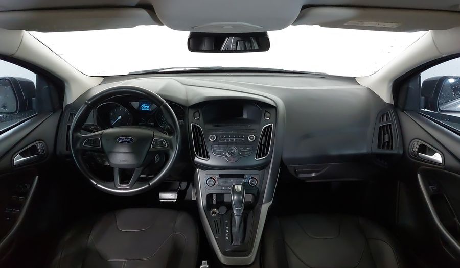 Ford Focus 2.0 SE AT Hatchback 2016