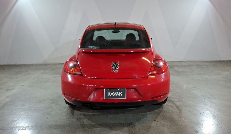 Volkswagen Beetle 2.5 SPORT MT Hatchback 2015