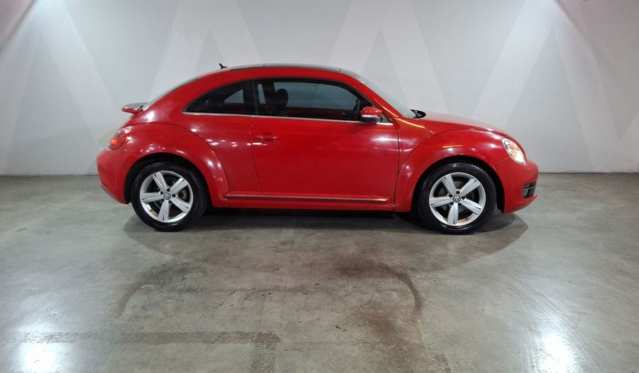 Volkswagen Beetle 2.5 SPORT MT Hatchback 2015