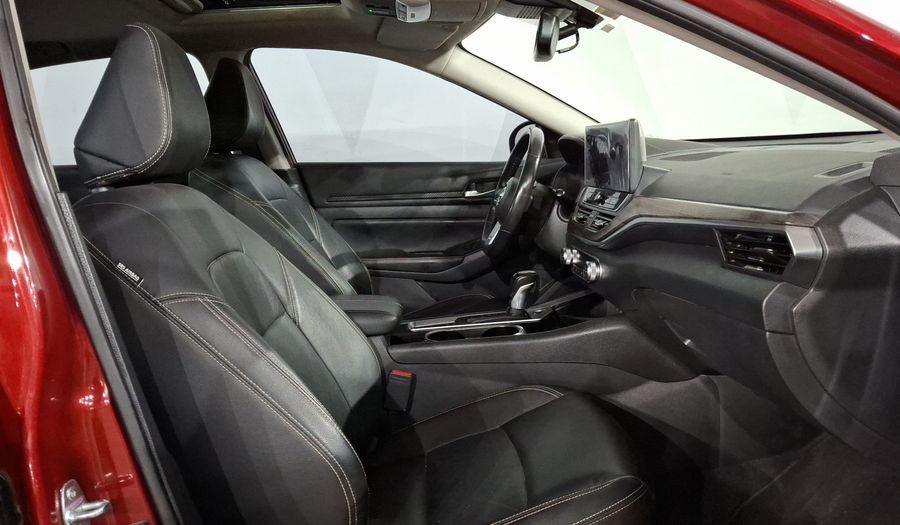 Nissan Altima 2.5 ADVANCE CVT Sedan 2024