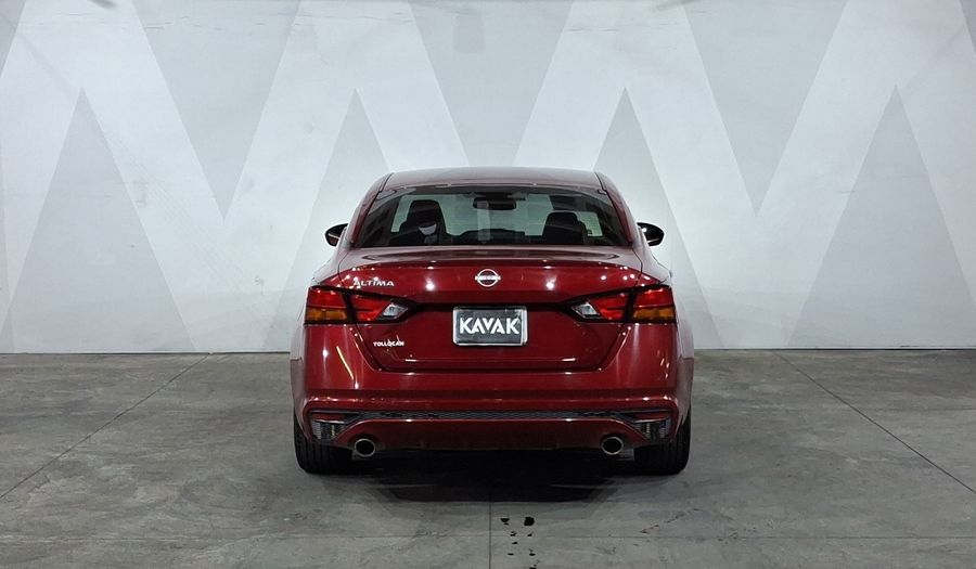 Nissan Altima 2.5 ADVANCE CVT Sedan 2024