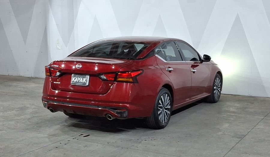 Nissan Altima 2.5 ADVANCE CVT Sedan 2024