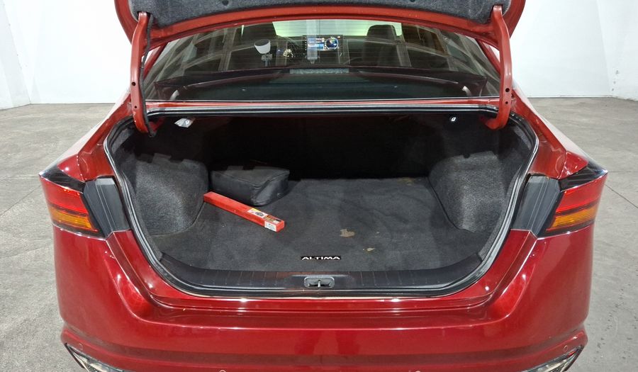 Nissan Altima 2.5 ADVANCE CVT Sedan 2024
