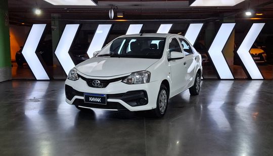 Toyota • Etios
