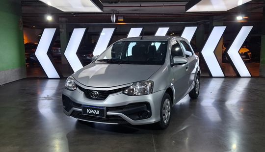 Toyota • Etios