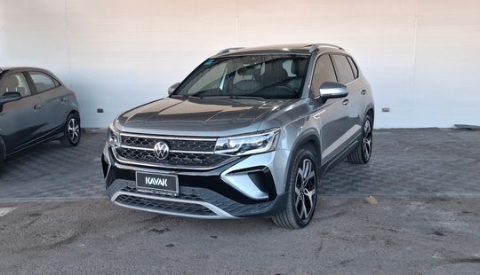 Volkswagen • Taos