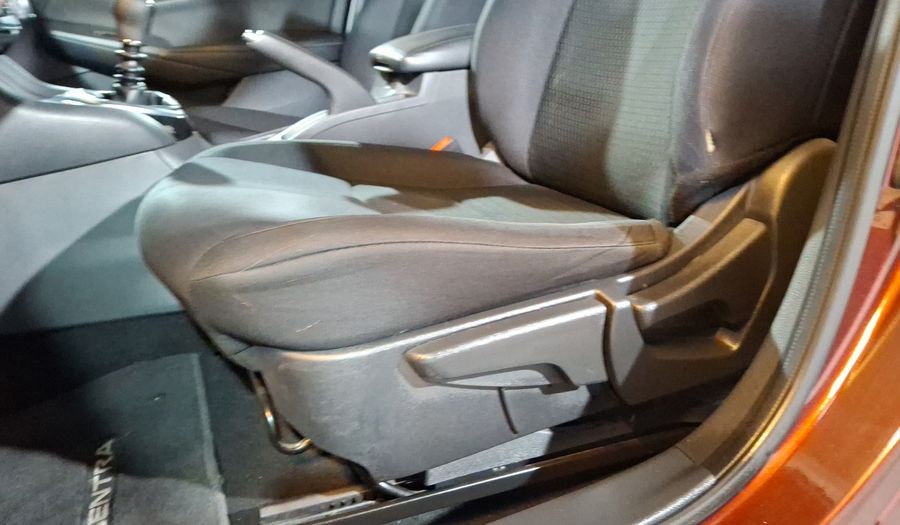 Nissan Sentra 2.0 SENSE Sedan 2021