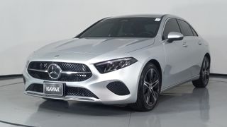 Mercedes Benz • Clase A