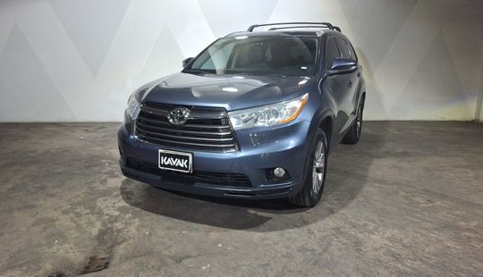 Toyota • Highlander