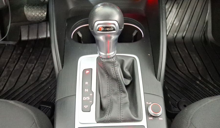 Audi A3 1.4 TFSI AMBIENTE S TRONIC Sedan 2016