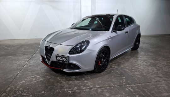 Alfa Romeo • Giulietta