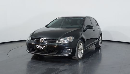 Volkswagen • Golf