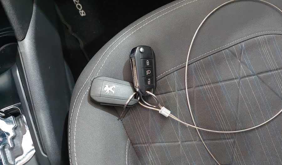 Peugeot 208 1.6 16V FLEX GRIFFE Hatchback 2015