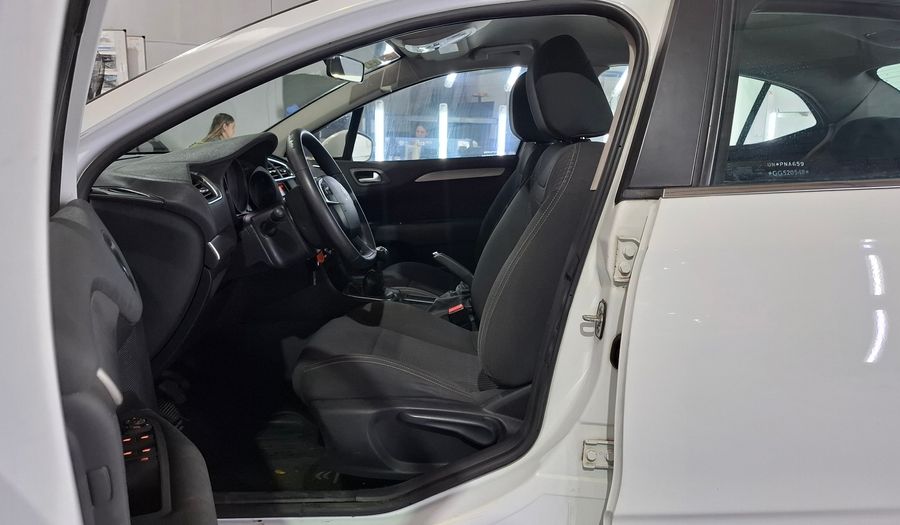 Citroen C4 Lounge 2.0I 16V ORIGINE Sedan 2016