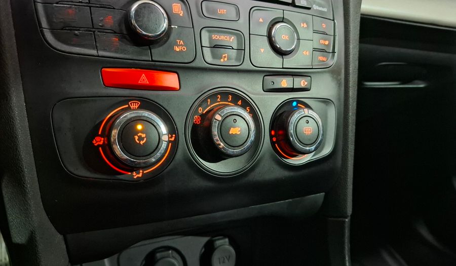 Citroen C4 Lounge 2.0I 16V ORIGINE Sedan 2016