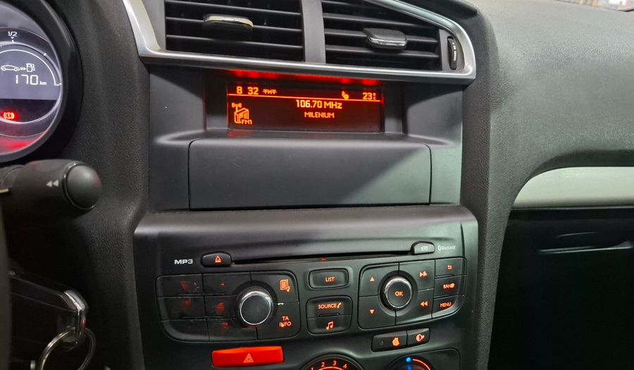 Citroen C4 Lounge 2.0I 16V ORIGINE Sedan 2016