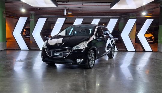Peugeot • 208