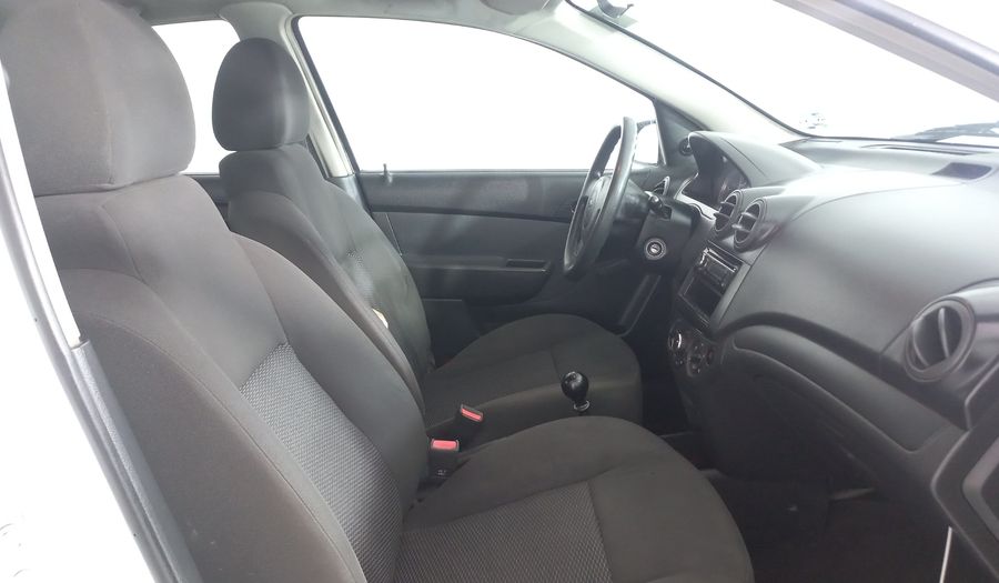 Chevrolet Aveo 1.6 MT M Sedan 2015