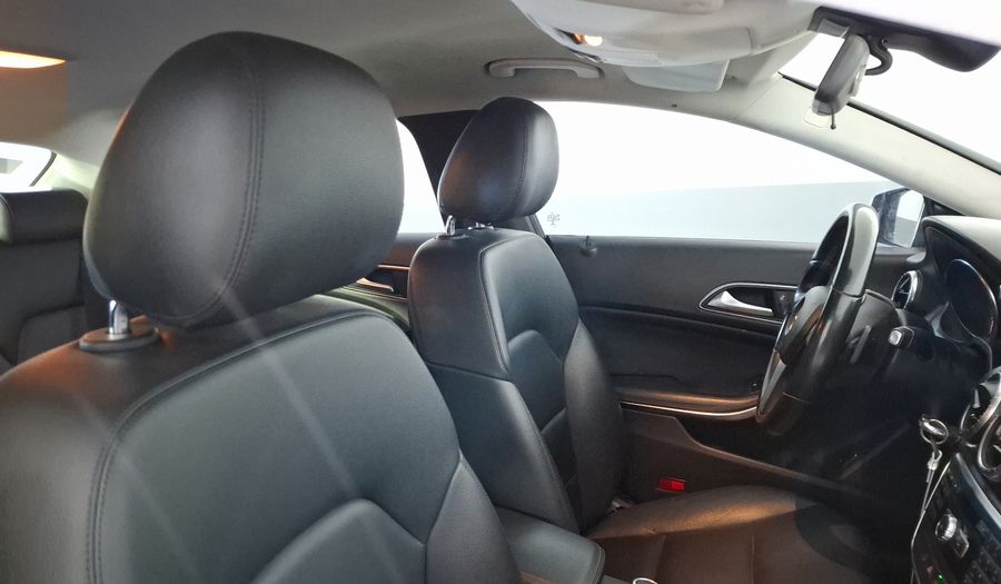 Mercedes Benz Clase Cla 1.6 CLA 200 CGI SPORT AT Coupe 2014